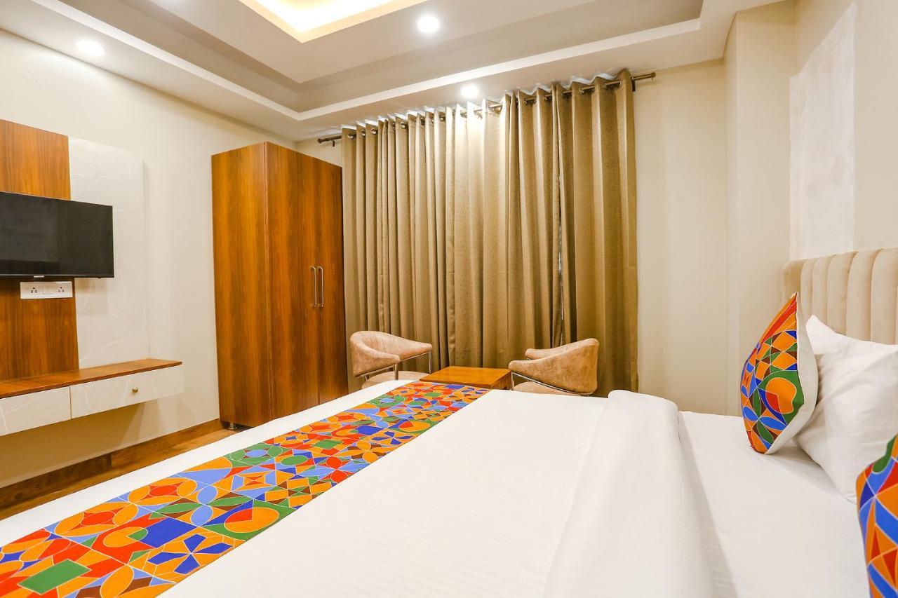 Fabhotel Raahi Retreat Ґурґаон Екстер'єр фото